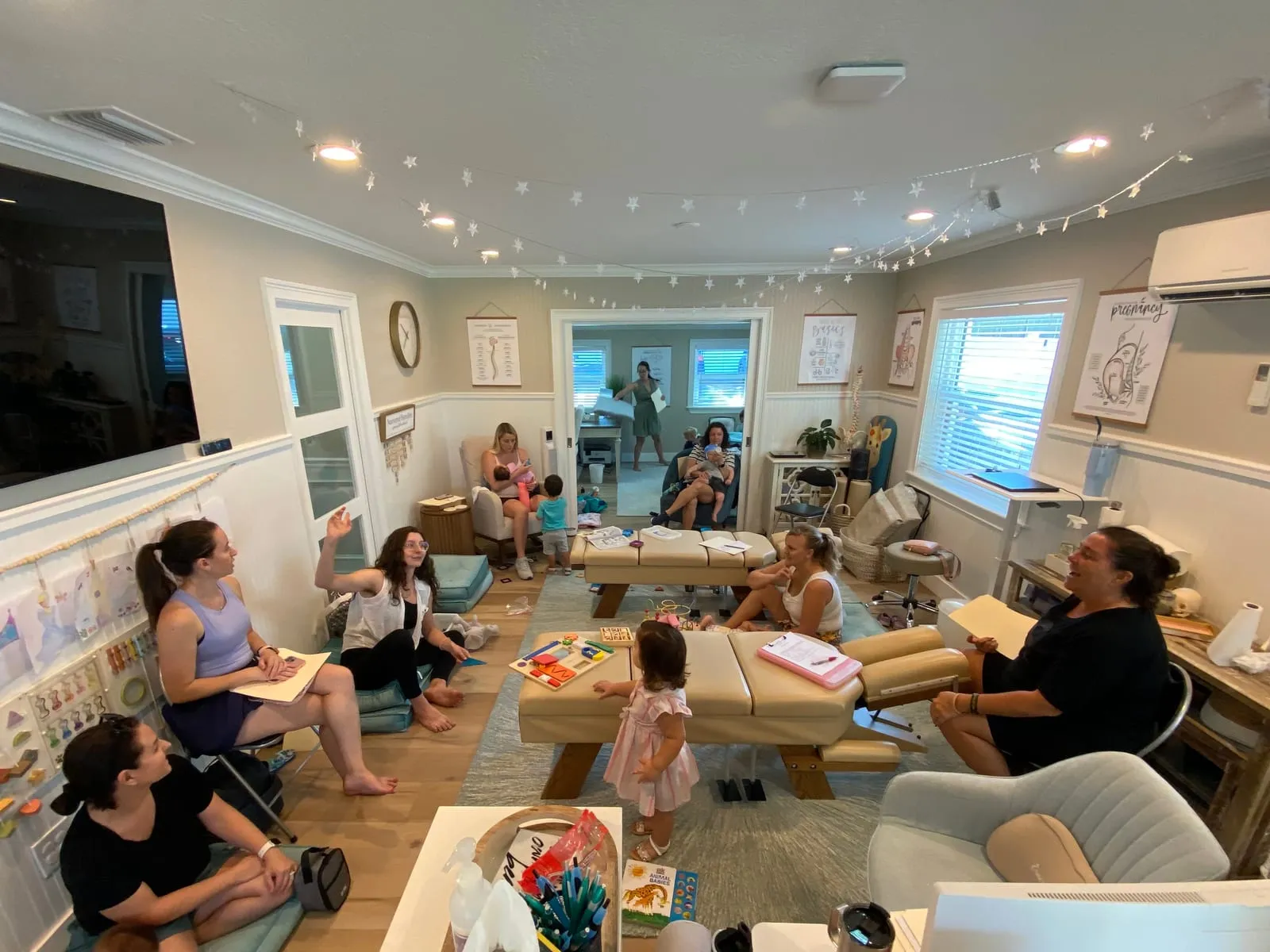 LifeBloom Nourish Circle: mothers and toddlers at a community nutrition group session in Palm Harbor, Florida